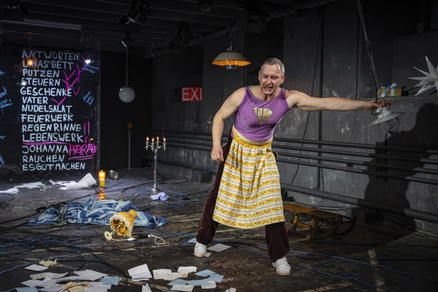 Luzerner Theater: Kleine Probleme, mit Christian Baumbach. Foto: Ingo Hoehn