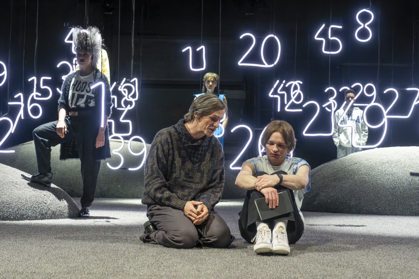 Luzerner Theater_Hard Land_Annina Hunziker_Rüdiger Hauffe_Bastian Inglin_Zoe Hutmacher_Colin Vemba_©Ingo Hoehn