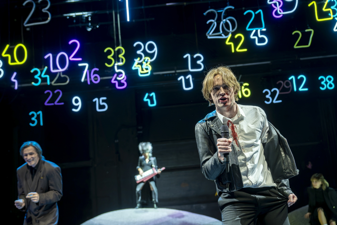 Luzerner Theater_Hard Land_Rüdiger Hauffe_Annina Hunziker_Bastian Inglin_Carina Thurner_©Ingo Hoehn