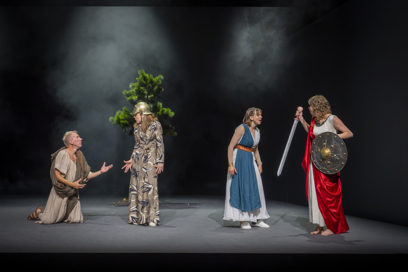 Der Raub der Sabinerinnen, Luzerner Theater, Foto: Ingo Hoehn