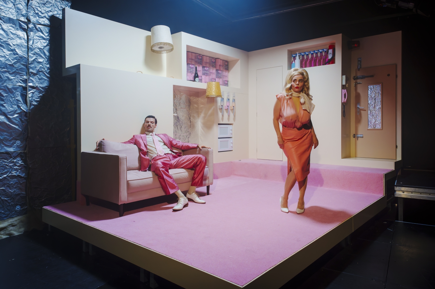 Biedermann und die Brandstifter, Luzerner Theater, Foto: Ingo Hoehn