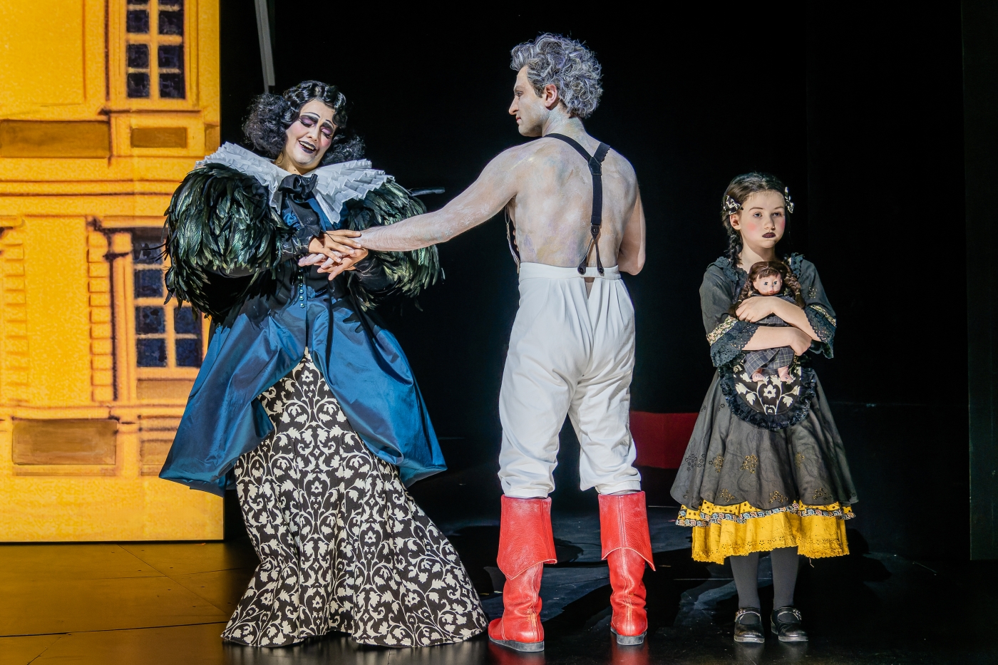 Perela, Luzerner Theater