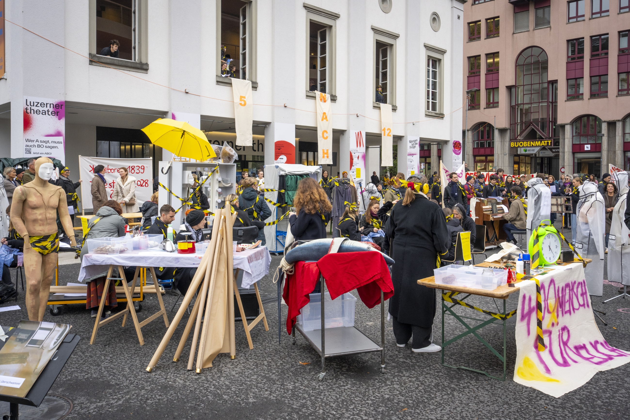 Luzerner Theater_Aktion 5 nach 12_Foto Ingo Hoehn_1 (46)