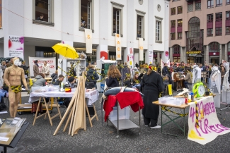 Luzerner Theater_Aktion 5 nach 12_Foto Ingo Hoehn_1 (46)